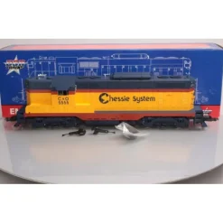 USA Trains R22105 G Chessie System EMD GP7 Diesel Locomotive - Model Train Junction: Quality Parts and Art Supplies