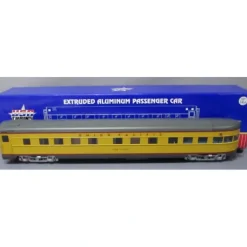 USA Trains R31050 G UP City of Los Angeles Corrugated Aluminum Observation Car - Model Train Junction: Quality Parts and Art Supplies