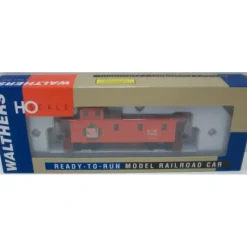 Walthers 932-7501 HO Grand Trunk Western Wood Caboose #77942 - Model Train Junction: Quality Parts and Art Supplies