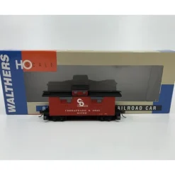Walthers 932-7522 HO Scale Chesapeake & Ohio Progress Wood Caboose #90795 - Model Train Junction: Quality Parts and Art Supplies