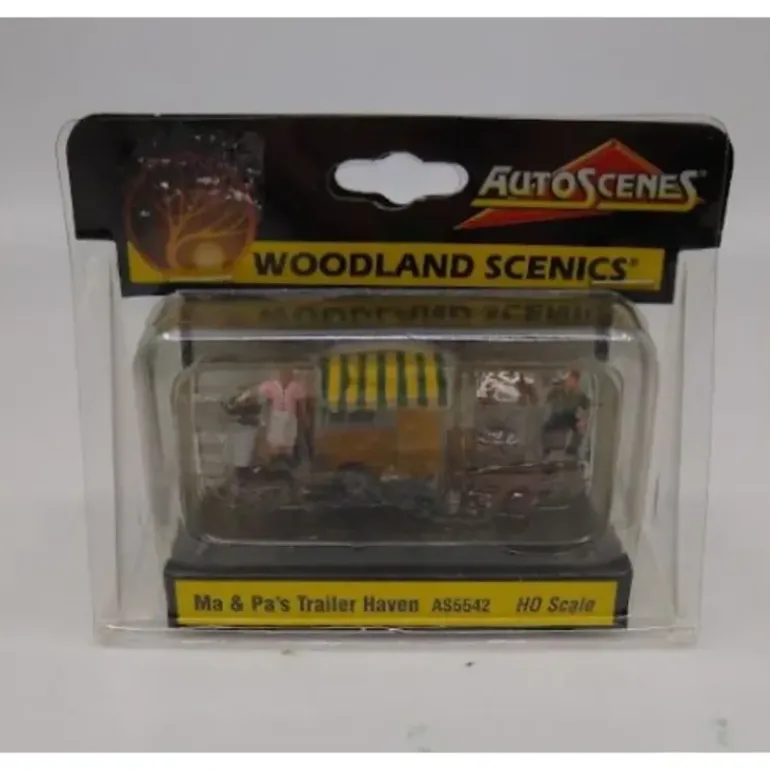 Woodland Scenics AS5542 HO AutoScenes Ma & Pa's Trailer Haven (Pack of 9) - Model Train Junction: Quality Parts and Art Supplies