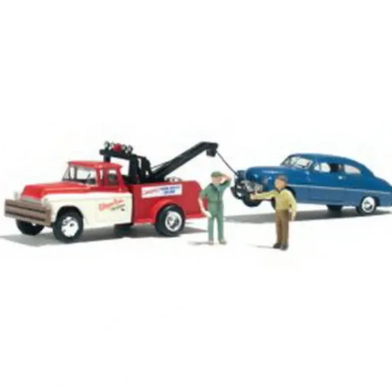 Woodland Scenics AS5524 HO AutoScenes Wayne Recker's Tow Service - Model Train Junction: Quality Parts and Art Supplies